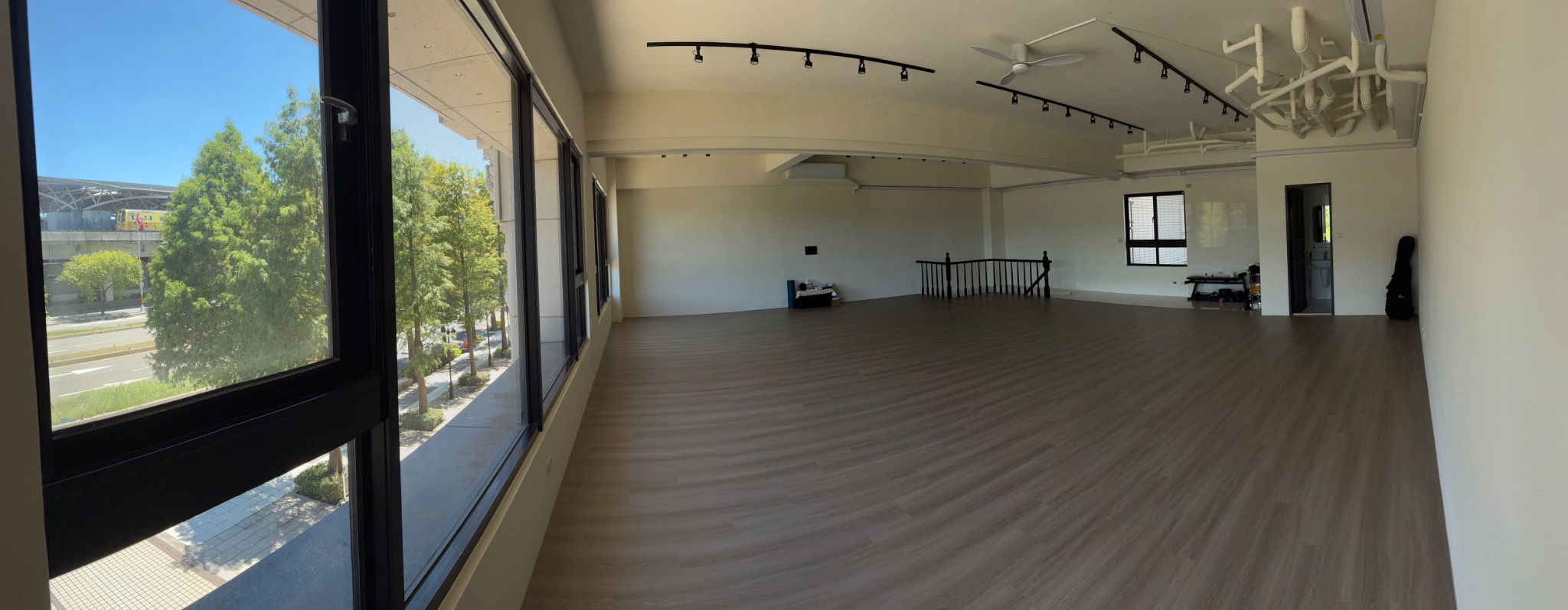 二樓｜窗邊長景 C